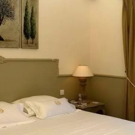 Engaging Cuivre In Saint-tropez,france * 圣特罗佩