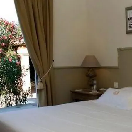 Villa Engaging Cuivre In Saint-tropez,france