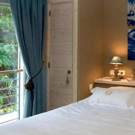 Engaging Cuivre In Saint-tropez,france Villa
